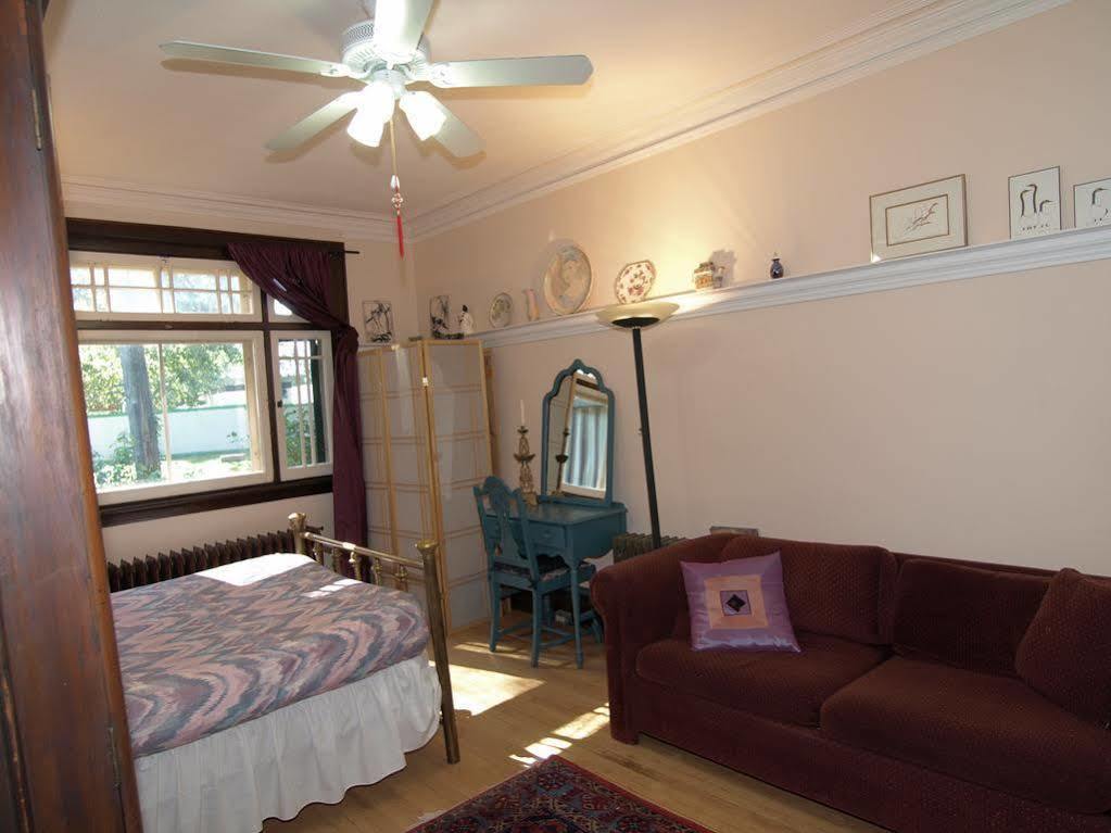 Downtown Bed And Breakfast Otawa Exterior foto